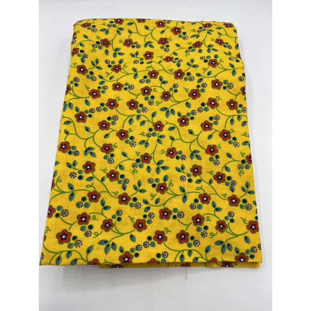 vtg. Cotton calico Fabric Quilt Sew Daisy 70s Spring Floral Yellow